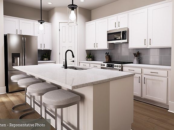 The Amaryllis - Kitchen