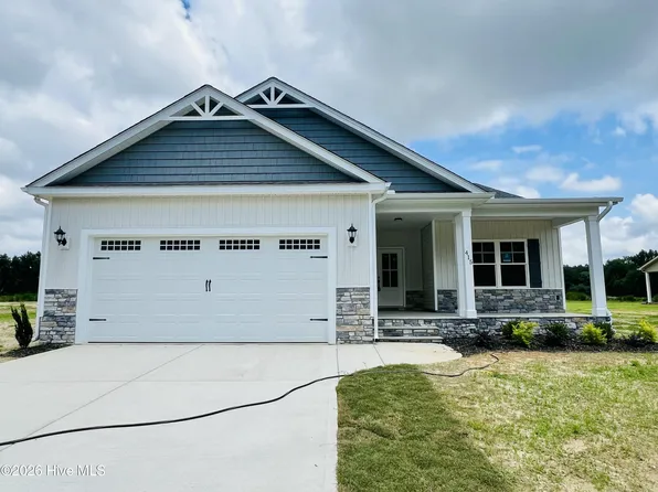 415 Creeks Edge Drive, Pikeville, NC 27863