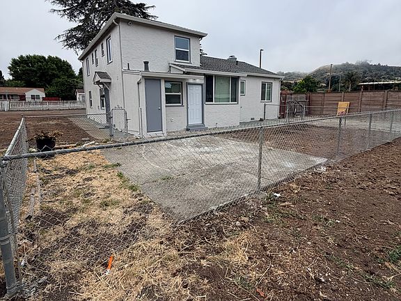 5th image of 4301 Appian Way