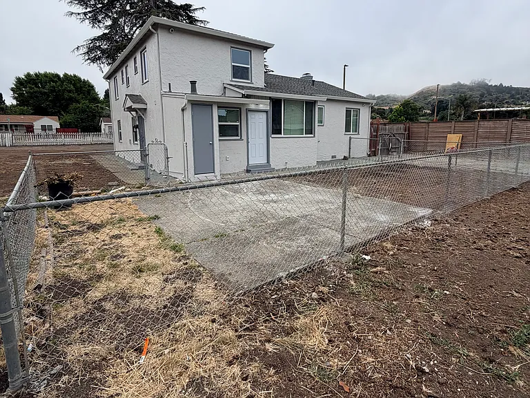 4301 Appian Way — Photo 5