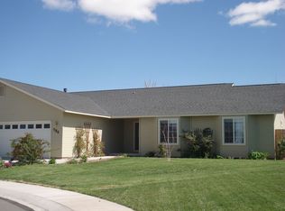 784 Blue Wing Ct, Fernley, NV 89408