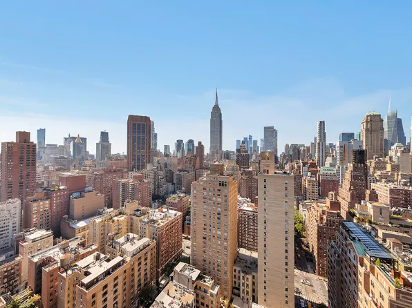 556 Third Avenue image 13 of 24