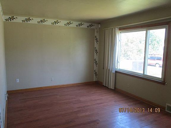 2nd image of 5622 Wegg Ave