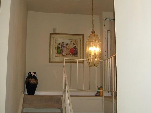 4th image of 2640 Melendy Dr
