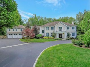 1115 Gambelli Dr, Yorktown Heights, NY 10598
