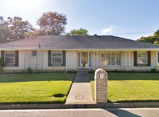 1421 Wade Dr, Bedford, TX 76022