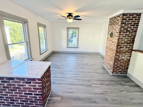 2nd image of 20 Beach St