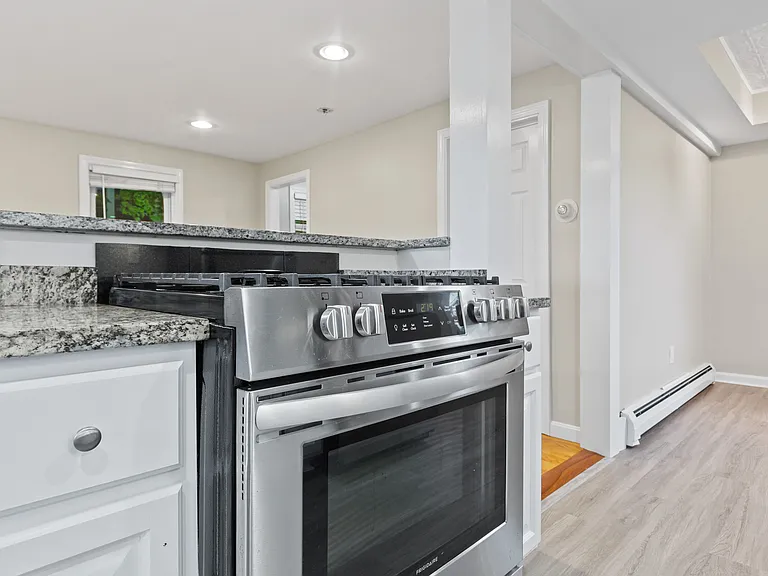 65 Hale St #2 — Photo 8