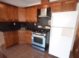4218 196th St, Flushing, NY 11358