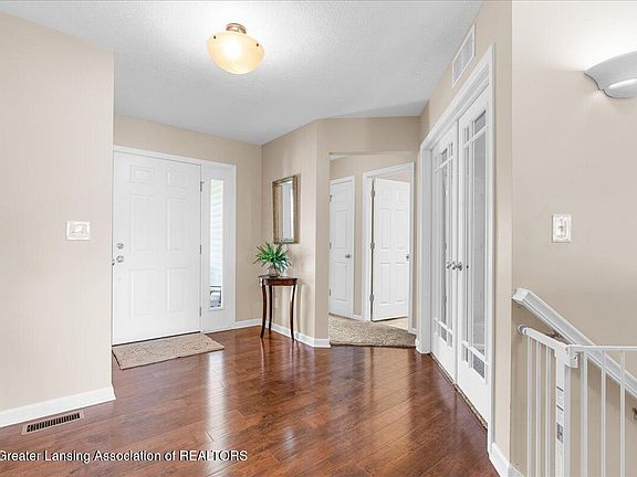 5th image of 120 Rindle Bluff Dr