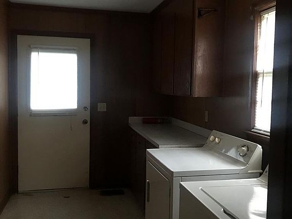 5th image of 400 S Franklin Dr