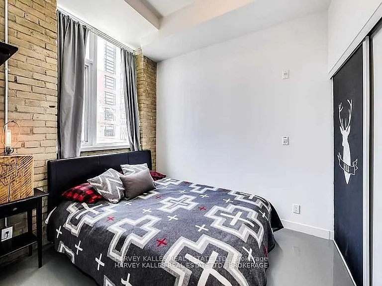201 Carlaw Ave W #232 — Photo 11