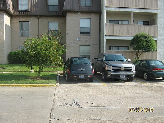 3rd image of 8525 Hearth Dr #18