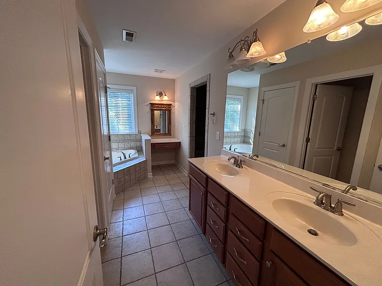 4540 Pebble Lake Dr — Photo 56