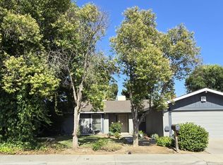 815 Miami Ave, Clovis, CA 93611