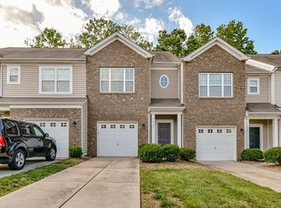 4537 Craigmoss Ln, Charlotte, NC 28278