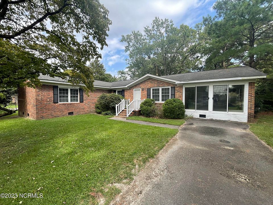1st image of 200 Woodrose Avenue