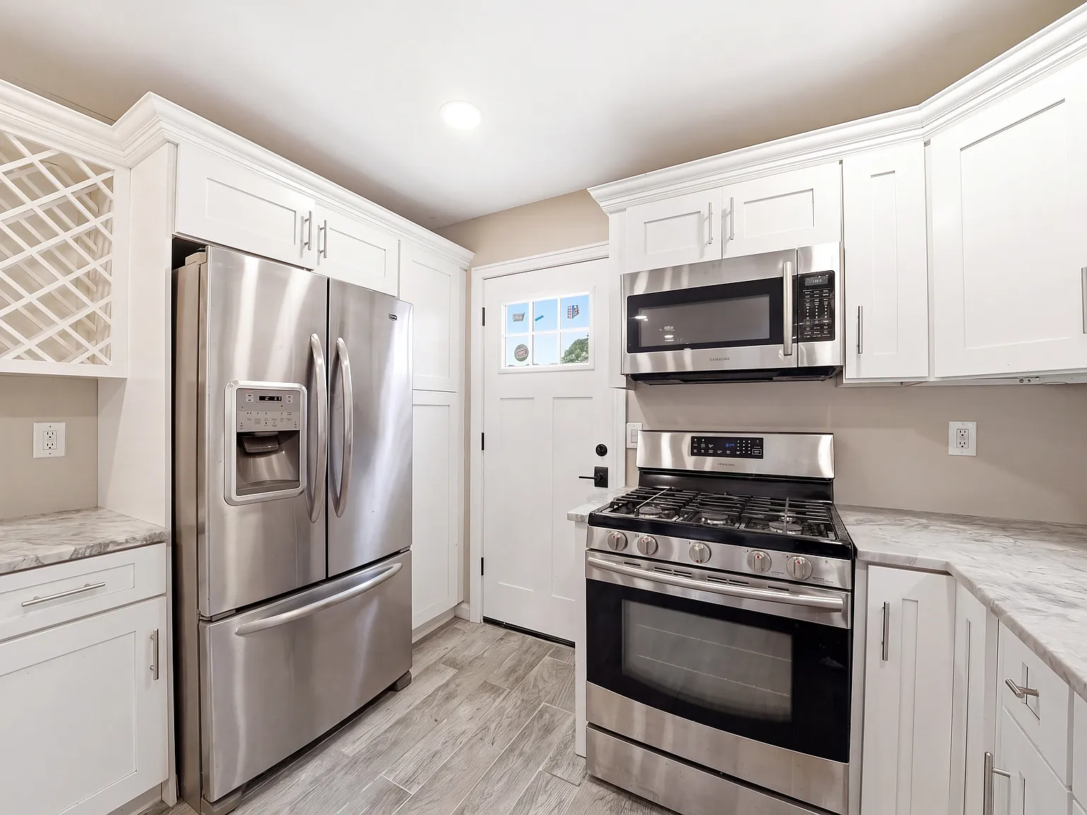 2 bed, 775 sqft, $3,450 — Photo 4