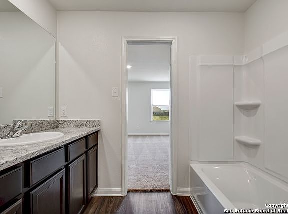 5th image of 10847 Monterey Pike