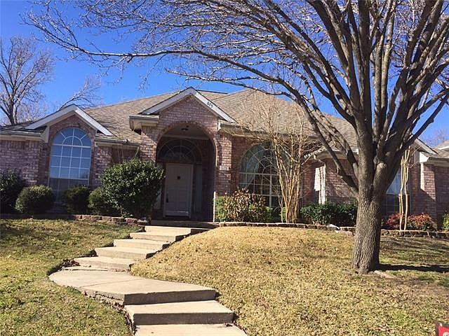 1st image of 675 Ridgemont Dr