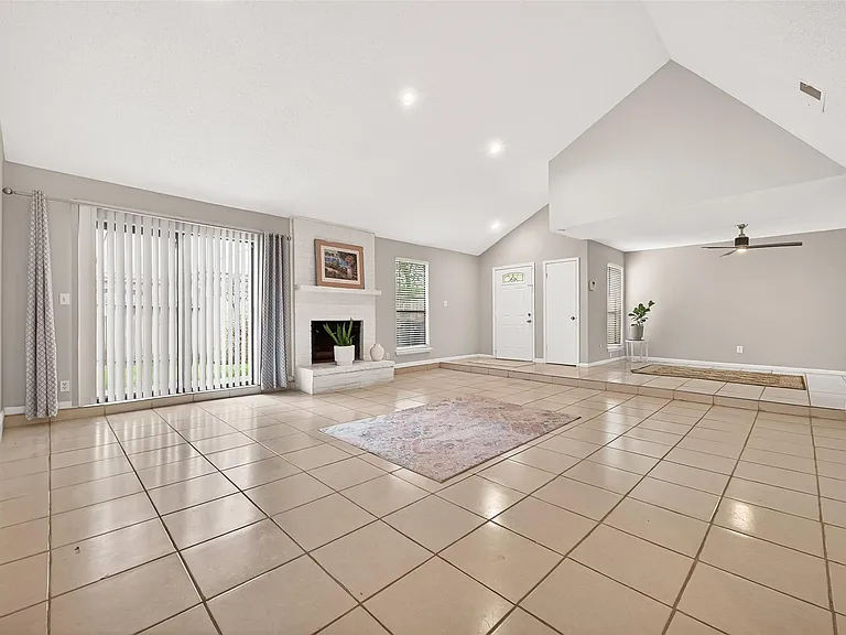 2322 Sunset Trl — Photo 7
