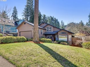 830 S 69th St, Springfield, OR 97478