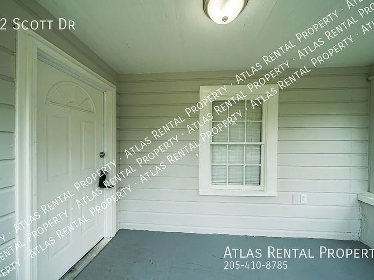 92 Scott Dr — Photo 4