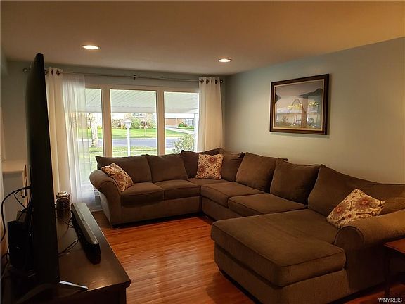 5th image of 2628 Parker Blvd