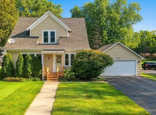 307 Kalb Ave, Allouez, WI 54301