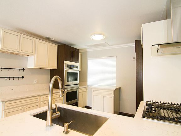2nd image of 11522 Freeman Ave #B
