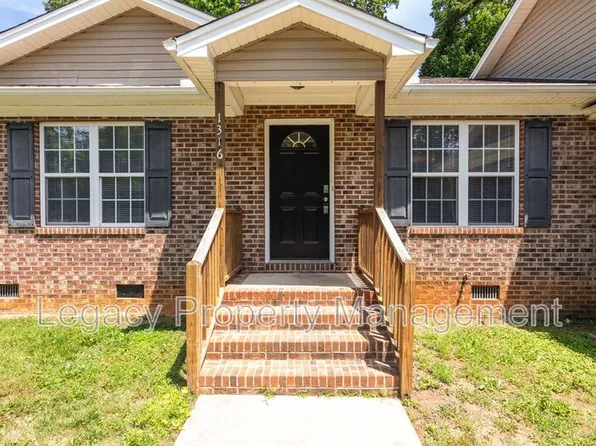 1316 Snow Ct, Burlington, NC 27215