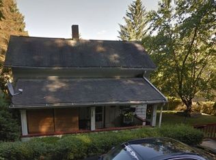 307 S Wardell St, Uhrichsville, OH 44683