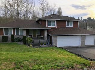 22218 12th Ave S, Seattle, WA 98198