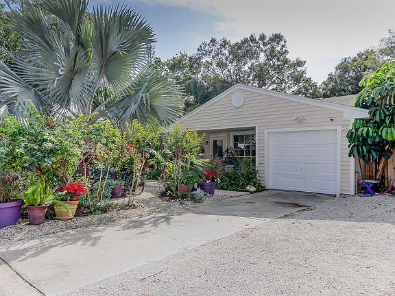 2nd image of 2804 Northcote Dr