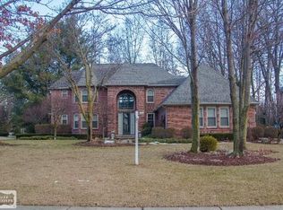 11875 Forest Glen Ln, Shelby Township, MI 48315