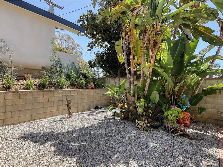 1412 N Louise St — Photo 29