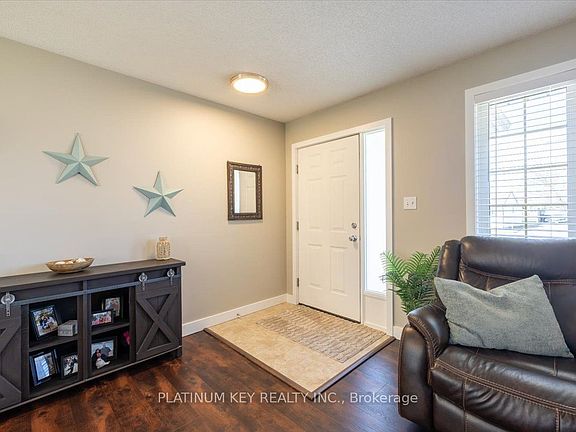 4th image of 205 Symes St