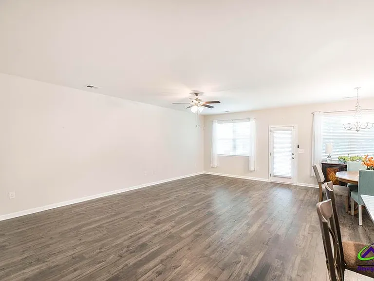 123 Taylor Woods Ct — Photo 8