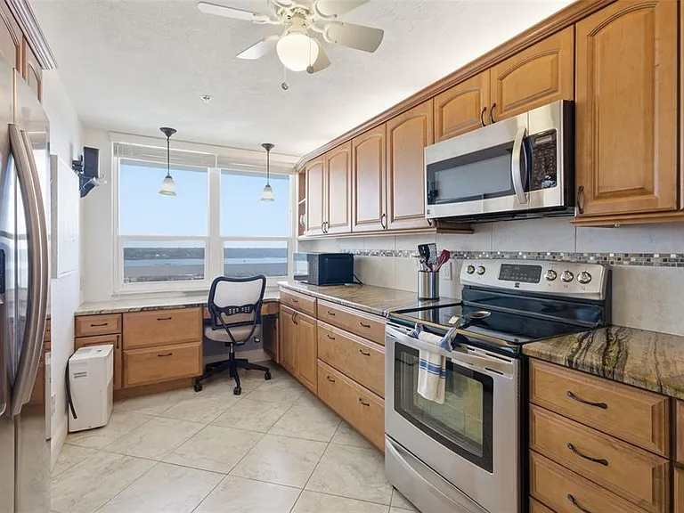 17900 Gulf Blvd #12C — Photo 19