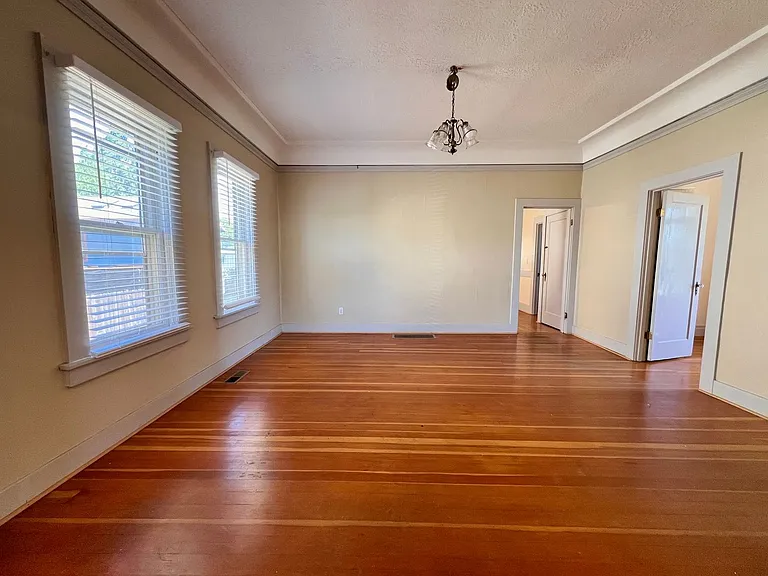 2916 SE 17th Ave — Photo 5