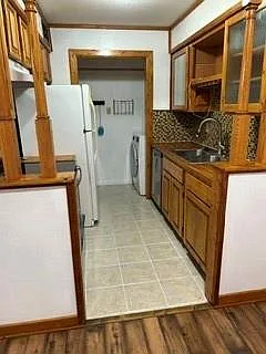1 bed, 1.0 bath, 680 sqft, $1,000 — Photo 2