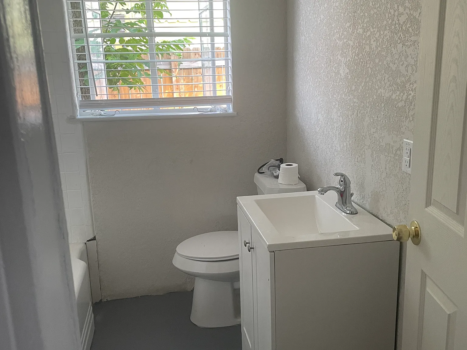3 bed, 1300 sqft, $1,675 — Photo 2