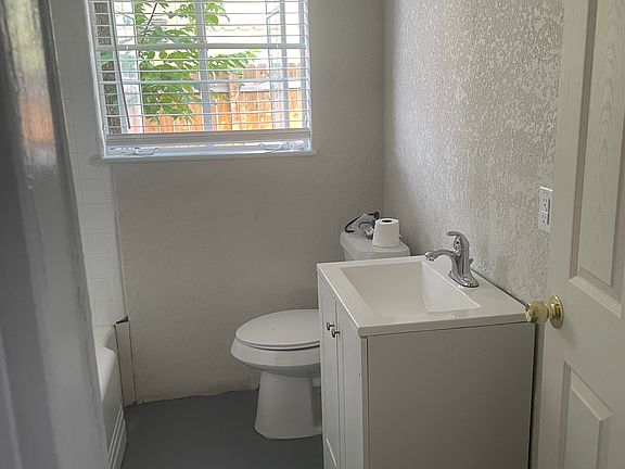 2nd image of 338 Overhill Dr