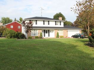4616 Fieldcrest Dr, Lansing, MI 48917
