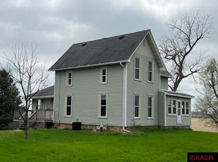 12886 400th Ave, Blue Earth, MN 56013