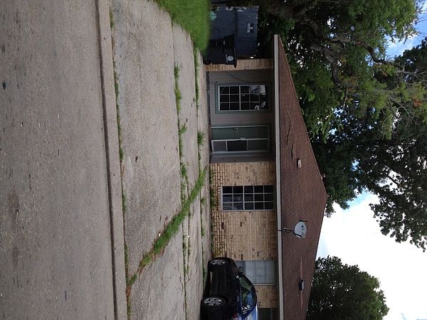 2nd image of 8621 Coy Ave