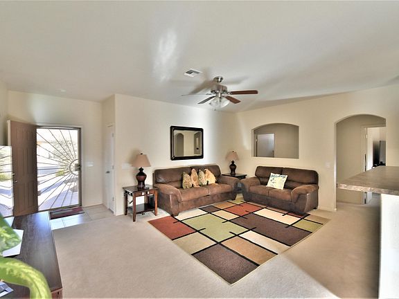 5th image of 4260 Kings Canyon Way