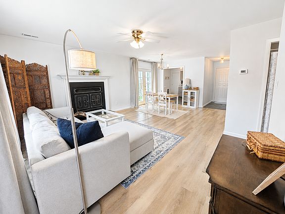 Living/Dining Room