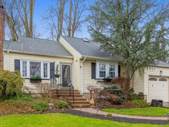 82 Temple Dr, Springfield Twp., NJ 07081