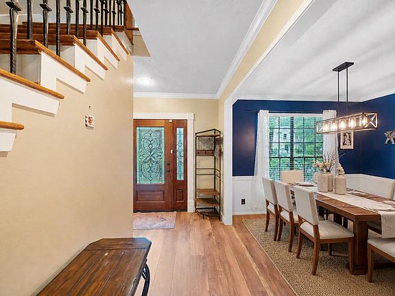 5th image of 84 E Stony End Pl